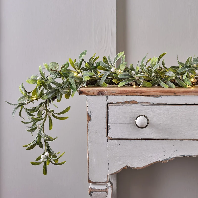 2m Pre Lit Mistletoe and Eucalyptus Garland