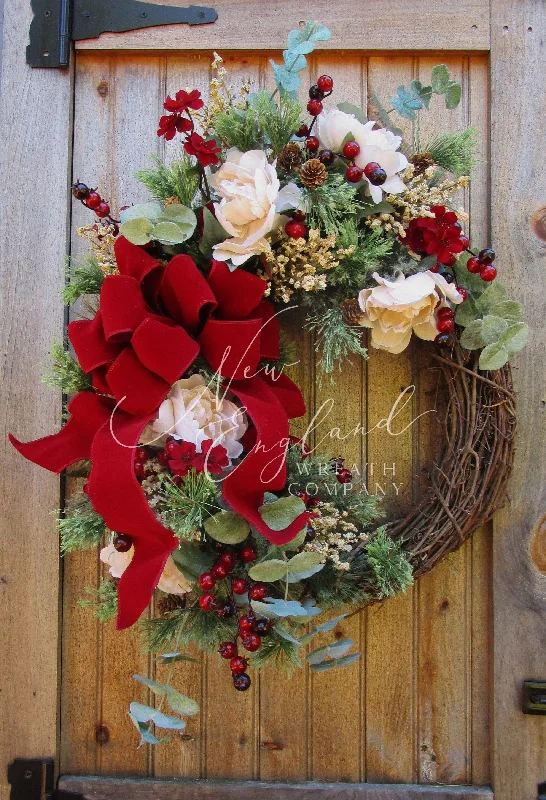 Beacon Hill Holiday Wreath