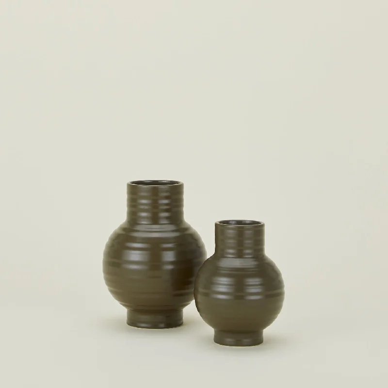 Essential Ceramic Vase - Olive