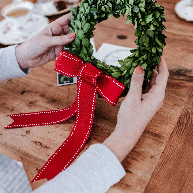 Wreath - Bows & Ribbons - Stitched Edge