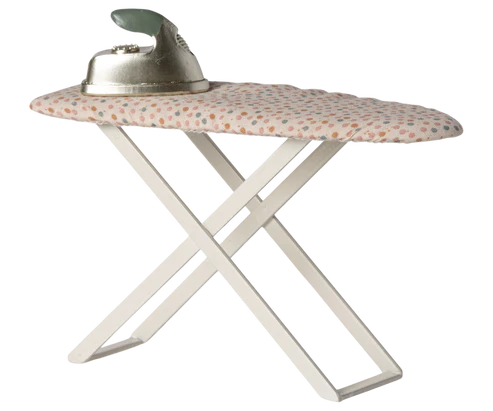 Furniture For Mouse - Iron and Ironing Board