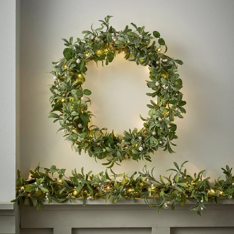 Pre Lit Mistletoe Eucalyptus Wreath & Garland