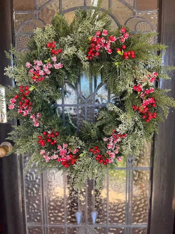 Snowy Berry Wreath