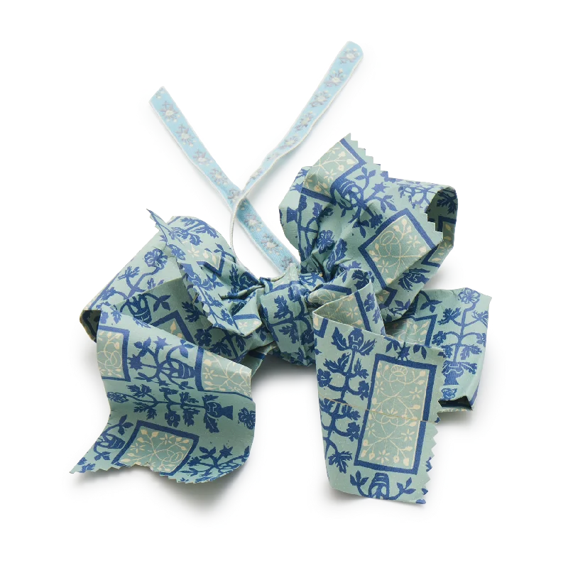 Scanlon Apparati Paper Bow Ornament, Blue Wallpaper